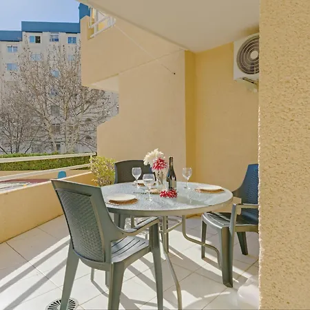 Apolo Vii-2 By Interhome *